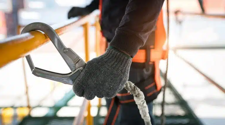 How to encourage safe work practices on construction sites